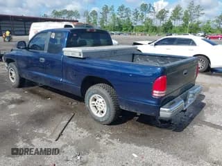 ✅ 2000 Dodge Dakota • VIN: 1B7GL22X3YS523895 • Lot: 42247540. Wystawiony na IAAI z przebiegiem 159 138 mil. Bezpłatny archiwum sprzedaży aukcyjnych z USA i szczegółowy raport historii pojazdu na DreamBid. Zdjęcie 3.