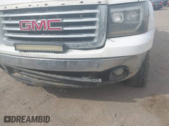 ✅ 2008 GMC Sierra 1500 SLT • VIN: 2GTEK13J881264402 • Lot: 43340783. Listed on IAAI with 286,773 mi. Free auction sales archive from the USA and detailed vehicle history report at DreamBid. Image 6.