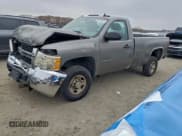 ✅ 2009 Chevrolet Silverado 2500HD Work Truck • VIN: 1GCHK44K79E126775 • Лот: 93675525. Опубликован ранее на Copart с пробегом 114 483 миль. Бесплатный доступ к архиву аукционных продаж из США и подробный отчёт об истории автомобиля на DreamBid. Изображение 1.