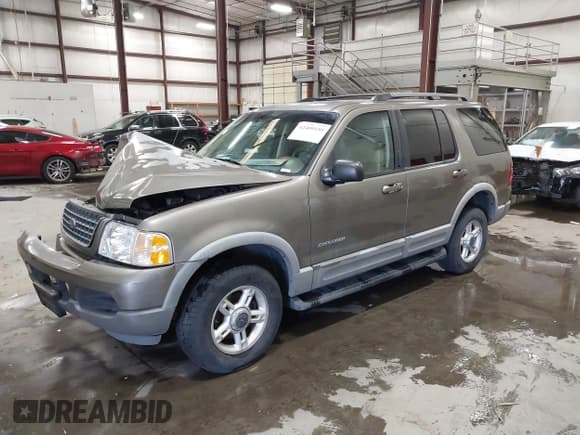 ✅ 2002 Ford Explorer XLT • VIN: 1FMZU73E62ZB66450 • Lot: 42409150. Wystawiony na IAAI z przebiegiem 153 059 mil. Bezpłatny archiwum sprzedaży aukcyjnych z USA i szczegółowy raport historii pojazdu na DreamBid. Zdjęcie 17.