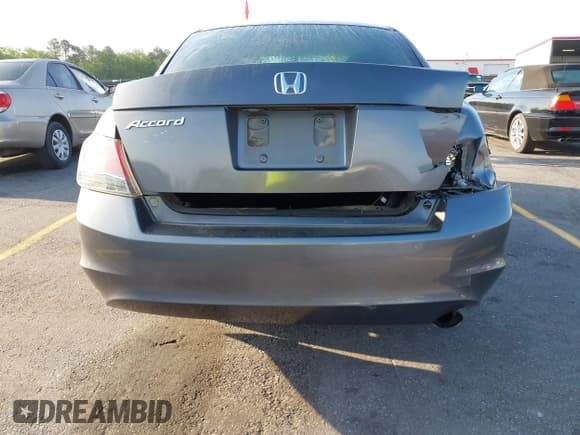 ✅ 2008 Honda Accord EX • VIN: 1HGCP26708A130196 • Лот: 41991693. Опубликован ранее на IAAI с пробегом 278 439 миль. Бесплатный доступ к архиву аукционных продаж из США и подробный отчёт об истории автомобиля на DreamBid. Изображение 13.
