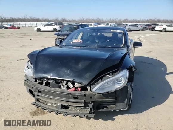 ✅ 2015 Tesla Model S 85 • VIN: 5YJSA1S15FF080696 • Лот: 89094485. Опубликован ранее на Copart с пробегом 149 075 миль. Бесплатный доступ к архиву аукционных продаж из США и подробный отчёт об истории автомобиля на DreamBid. Изображение 12.