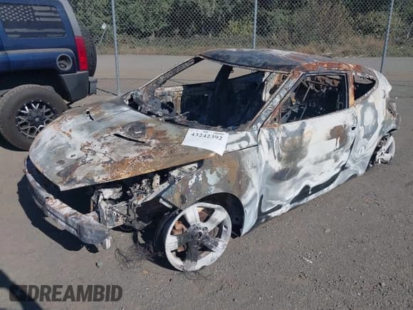 ✅ 2014 Hyundai Veloster • VIN: KMHTC6AD3EU214890 • Lot: 43242392. Wystawiony na IAAI z przebiegiem Nie podano. Bezpłatny archiwum sprzedaży aukcyjnych z USA i szczegółowy raport historii pojazdu na DreamBid. Zdjęcie 2.