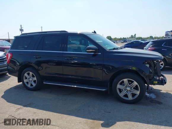 ✅ 2019 Ford Expedition XLT • VIN: 1FMJU1HT0KEA53764 • Lot: 43352751. Listed on IAAI with 104,928 mi. Free auction sales archive from the USA and detailed vehicle history report at DreamBid. Image 14.