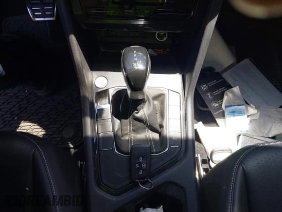 ✅ 2022 Volkswagen Tiguan SE R-Line Black • VIN: 3VVCB7AX3NM073218 • Лот: 42254388. Опубликован ранее на IAAI с пробегом 31 998 миль. Бесплатный доступ к архиву аукционных продаж из США и подробный отчёт об истории автомобиля на DreamBid. Изображение 11.