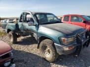 ✅ 1997 Toyota T100 DX • VIN: JT4UN22D7V0035205 • Lot: 75953824. Wystawiony na Copart z przebiegiem 196 449 mil. Bezpłatny archiwum sprzedaży aukcyjnych z USA i szczegółowy raport historii pojazdu na DreamBid. Zdjęcie 4.