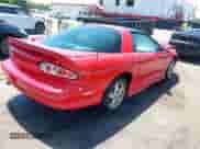 1999 Chevrolet Camaro z VIN 2G1FP22K5X2128770, wystawiony jako IAAI lot #42373016 z przebiegiem 96 991 mil mil oraz . Historia ofert i sprzedaży dostępna na DreamBid. Obrazek 4.