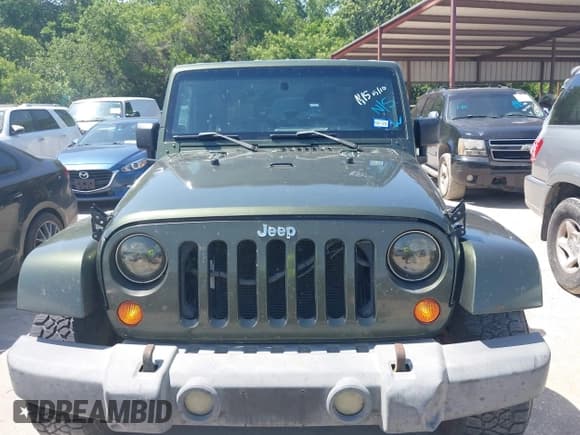 ✅ 2008 Jeep Wrangler Sahara • VIN: 1J4FA54108L594083 • Lot: 42247990. Listed on IAAI with 139,397 mi. Free auction sales archive from the USA and detailed vehicle history report at DreamBid. Image 6.