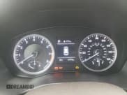 ✅ 2020 Hyundai Santa Fe SE • VIN: 5NMS23AD3LH252044 • Lot: 73371542. Wystawiony na Copart z przebiegiem 19 978 mil. Bezpłatny archiwum sprzedaży aukcyjnych z USA i szczegółowy raport historii pojazdu na DreamBid. Zdjęcie 9.