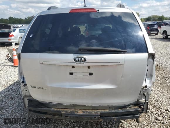 ✅ 2010 Kia Sedona LX • VIN: KNDMG4C33A6353857 • Lot: 80865555. Listed on Copart with 197,020 mi. Free auction sales archive from the USA and detailed vehicle history report at DreamBid. Image 6.