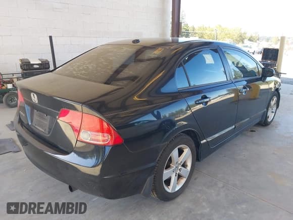 ✅ 2008 Honda Civic EX-L • VIN: 2HGFA16908H357254 • Lot: 43282461. Listed on IAAI with 256,253 mi. Free auction sales archive from the USA and detailed vehicle history report at DreamBid. Image 4.