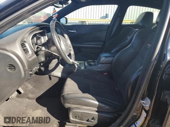 ✅ 2015 Dodge Charger RT • VIN: 2C3CDXCT8FH729596 • Лот: 91552685. Опубликован ранее на Copart с пробегом 96 705 миль. Бесплатный доступ к архиву аукционных продаж из США и подробный отчёт об истории автомобиля на DreamBid. Изображение 7.