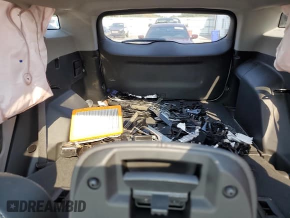 ✅ 2024 GMC Terrain SLT • VIN: 3GKALVEG7RL250211 • Lot: 71706525. Listed on Copart with 31,974 mi. Free auction sales archive from the USA and detailed vehicle history report at DreamBid. Image 10.