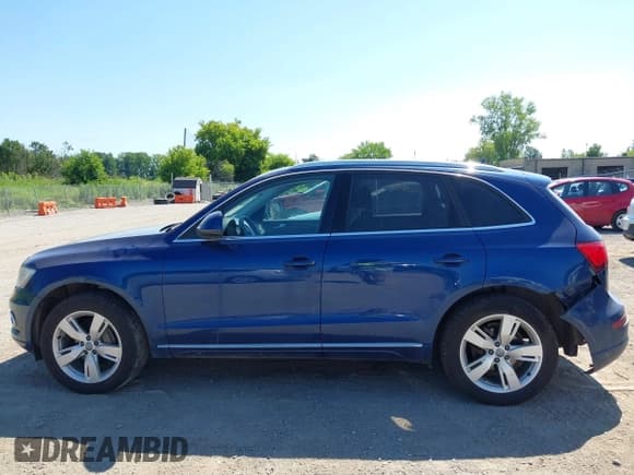 ✅ 2014 Audi Q5 Premium • VIN: WA1CFAFP7EA037385 • Lot: 42782902. Wystawiony na IAAI z przebiegiem 163 232 mil. Bezpłatny archiwum sprzedaży aukcyjnych z USA i szczegółowy raport historii pojazdu na DreamBid. Zdjęcie 14.