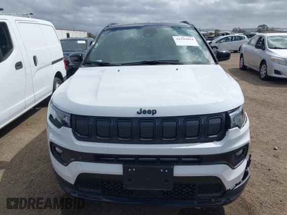 ✅ 2022 Jeep Compass Latitude • VIN: 3C4NJCBB6NT213502 • Lot: 41949094. Listed on IAAI with 11,090 mi. Free auction sales archive from the USA and detailed vehicle history report at DreamBid. Image 12.