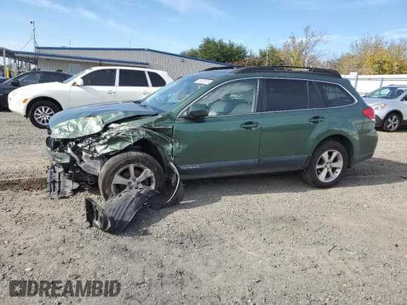 ✅ 2013 Subaru Outback Limited • VIN: 4S4BRBKC7D3245461 • Lot: 91907075. Listed on Copart with 110,028 mi. Free auction sales archive from the USA and detailed vehicle history report at DreamBid. Image 1.