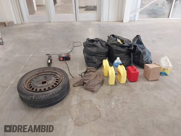 2007 Dodge Nitro R/T z VIN 1D8GU58647W607357, wystawiony jako IAAI lot #43281252 z przebiegiem 204 574 mil mil oraz . Historia ofert i sprzedaży dostępna na DreamBid. Obrazek 12.