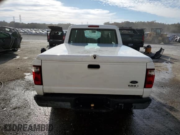 ✅ 2004 Ford Ranger XL • VIN: 1FTYR14U74PB60465 • Lot: 92725315. Wystawiony na Copart z przebiegiem 201 996 mil. Bezpłatny archiwum sprzedaży aukcyjnych z USA i szczegółowy raport historii pojazdu na DreamBid. Zdjęcie 6.