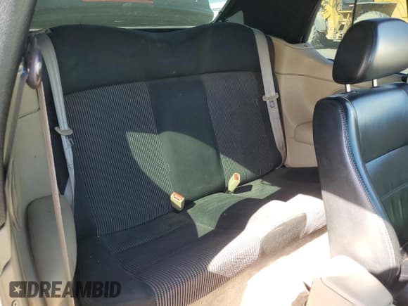 ✅ 1999 Volkswagen Cabriolet GLS • VIN: 3VWDB61E5XM810088 • Лот: 69466225. Опубликован ранее на Copart с пробегом 176 571 миль. Бесплатный доступ к архиву аукционных продаж из США и подробный отчёт об истории автомобиля на DreamBid. Изображение 10.