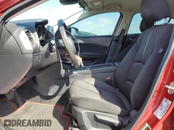 ✅ 2018 Mazda 3 Sport • VIN: 3MZBN1U76JM160631 • Lot: 85156995. Wystawiony na Copart z przebiegiem 90 778 mil. Bezpłatny archiwum sprzedaży aukcyjnych z USA i szczegółowy raport historii pojazdu na DreamBid. Zdjęcie 7.