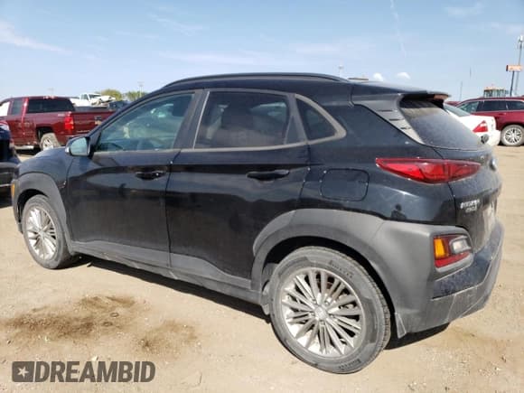 ✅ 2018 Hyundai Kona SEL • VIN: KM8K6CAA4JU183425 • Лот: 69155464. Опубликован ранее на Copart с пробегом 79 847 миль. Бесплатный доступ к архиву аукционных продаж из США и подробный отчёт об истории автомобиля на DreamBid. Изображение 2.