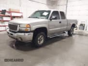 ✅ 2003 Chevrolet Silverado 2500HD LS • VIN: 1GCHK29G43E157174 • Lot: 41839189. Wystawiony na IAAI z przebiegiem 179 860 mil. Bezpłatny archiwum sprzedaży aukcyjnych z USA i szczegółowy raport historii pojazdu na DreamBid. Zdjęcie 17.