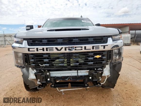 ✅ 2022 Chevrolet Silverado 2500HD LT • VIN: 1GC1YNEY2NF342112 • Lot: 63071945. Wystawiony na Copart z przebiegiem 61 076 mil. Bezpłatny archiwum sprzedaży aukcyjnych z USA i szczegółowy raport historii pojazdu na DreamBid. Zdjęcie 5.