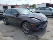 ✅ 2024 Porsche Macan • VIN: WP1AA2A54RLB15752 • Lot: 42765307. Wystawiony na IAAI z przebiegiem 5 627 mil. Bezpłatny archiwum sprzedaży aukcyjnych z USA i szczegółowy raport historii pojazdu na DreamBid. Zdjęcie 1.