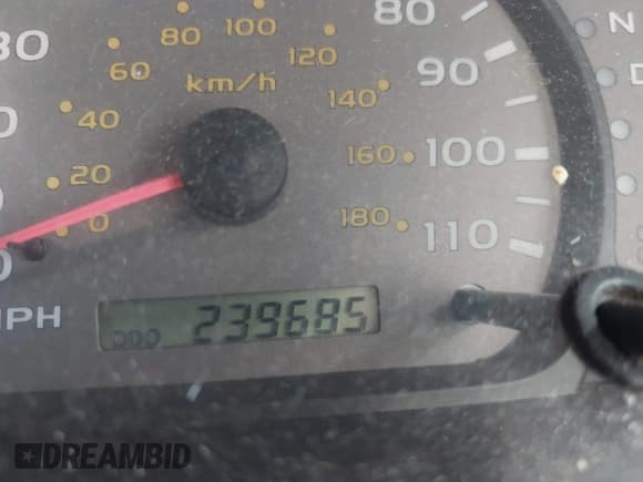 ✅ 2002 Toyota Sequoia SR5 • VIN: 5TDBT44AX2S070809 • Лот: 43394810. Опубликован ранее на IAAI с пробегом 239 685 миль. Бесплатный доступ к архиву аукционных продаж из США и подробный отчёт об истории автомобиля на DreamBid. Изображение 7.