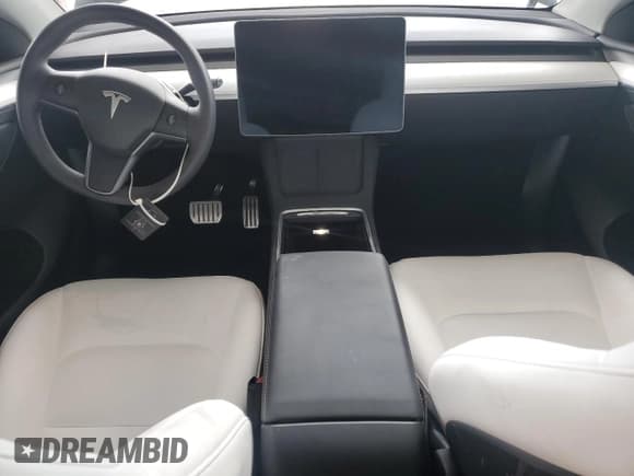 ✅ 2024 Tesla Model Y Performance • VIN: 7SAYGDEF6RF048994 • Lot: 85207085. Wystawiony na Copart z przebiegiem Nie podano. Bezpłatny archiwum sprzedaży aukcyjnych z USA i szczegółowy raport historii pojazdu na DreamBid. Zdjęcie 8.