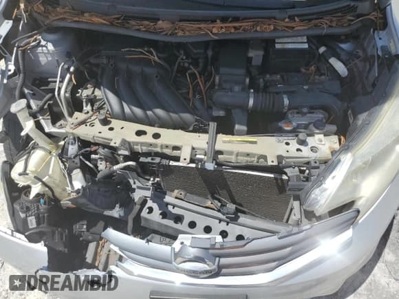 ✅ 2015 Nissan Note SR • VIN: 3N1CE2CP1FL358760 • Lot: 64343595. Listed on Copart with 129,730 mi. Free auction sales archive from the USA and detailed vehicle history report at DreamBid. Image 11.