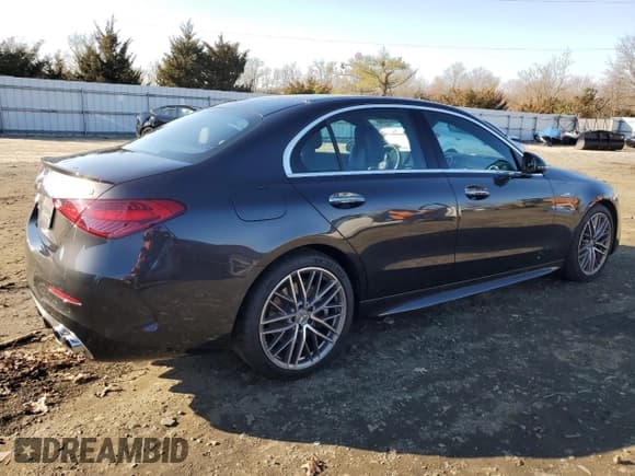 ✅ 2023 Mercedes-Benz C 43 AMG • VIN: W1KAF8HB3PR089355 • Lot: 37251434. Wystawiony na Copart z przebiegiem 5 458 mil. Bezpłatny archiwum sprzedaży aukcyjnych z USA i szczegółowy raport historii pojazdu na DreamBid. Zdjęcie 3.