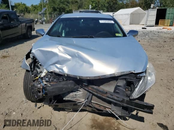 ✅ 2003 Hyundai Sonata GLS • VIN: 5NPEB4AC3DH606675 • Lot: 71525835. Listed on Copart with 116,624 mi. Free auction sales archive from the USA and detailed vehicle history report at DreamBid. Image 5.