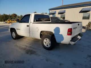 2001 Dodge 1500 с VIN 1B7HC16Y71S161058, выставлен на аукционе Copart как лот 82820584 с пробегом 260 446 миль миль и Списание • Salvage title. История ставок и продаж доступна на DreamBid. Изображение 2.
