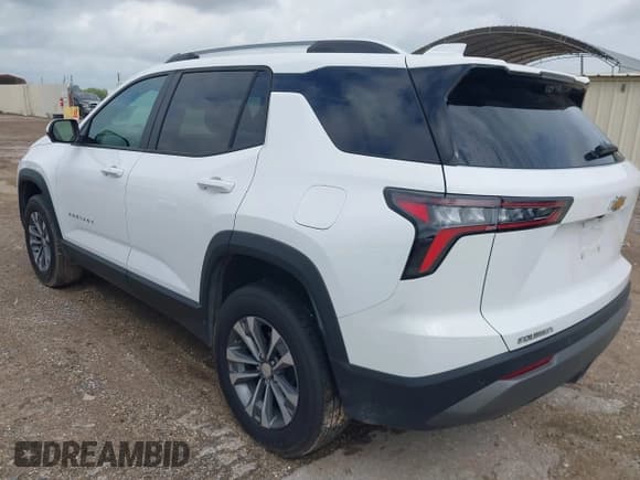 ✅ 2025 Chevrolet Equinox FWD LT • VIN: 3GNAXHEG2SL172922 • Lot: 42622806. Wystawiony na IAAI z przebiegiem 15 736 mil. Bezpłatny archiwum sprzedaży aukcyjnych z USA i szczegółowy raport historii pojazdu na DreamBid. Zdjęcie 3.