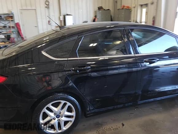 ✅ 2016 Ford Fusion SE • VIN: 3FA6P0H70GR175534 • Lot: 91592845. Listed on Copart with 113,666 mi. Free auction sales archive from the USA and detailed vehicle history report at DreamBid. Image 13.