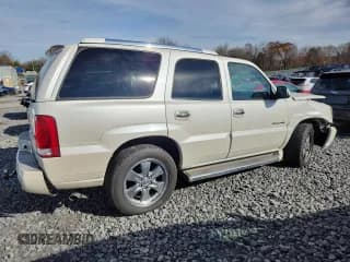 ✅ 2005 Cadillac Escalade • VIN: 1GYEK63N45R174094 • Lot: 90495255. Wystawiony na Copart z przebiegiem Nie podano. Bezpłatny archiwum sprzedaży aukcyjnych z USA i szczegółowy raport historii pojazdu na DreamBid. Zdjęcie 3.