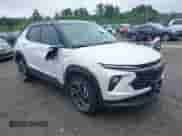 2025 Chevrolet TrailBlazer RS с VIN KL79MUSLXSB042240, выставлен на аукционе IAAI как лот 42485060 с пробегом 6 141 миль миль и . История ставок и продаж доступна на DreamBid. Изображение 1.