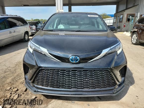 ✅ 2023 Toyota Sienna XSE • VIN: 5TDDSKFC2PS093930 • Лот: 80171215. Опубликован ранее на Copart с пробегом 38 328 миль. Бесплатный доступ к архиву аукционных продаж из США и подробный отчёт об истории автомобиля на DreamBid. Изображение 5.