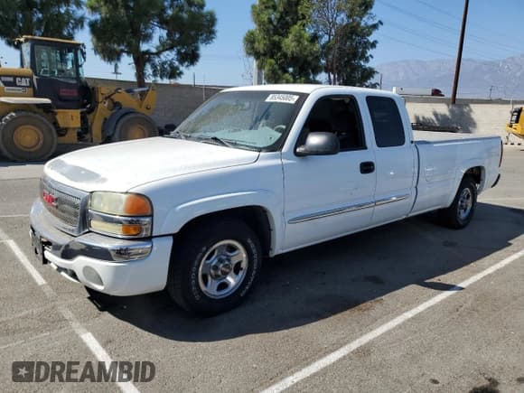 ✅ 2003 GMC Sierra 1500 • VIN: 1GTEC19T93E365042 • Лот: 85345005. Опубликован ранее на Copart с пробегом 200 878 миль. Бесплатный доступ к архиву аукционных продаж из США и подробный отчёт об истории автомобиля на DreamBid. Изображение 1.