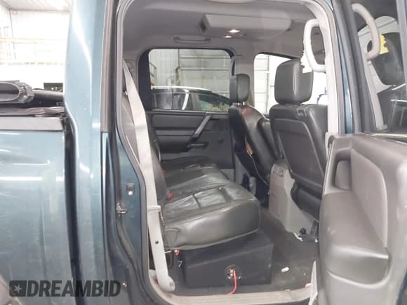 ✅ 2004 Nissan Titan LE • VIN: 1N6AA07B14N511618 • Lot: 41336419. Listed on IAAI with 195,863 mi. Free auction sales archive from the USA and detailed vehicle history report at DreamBid. Image 8.
