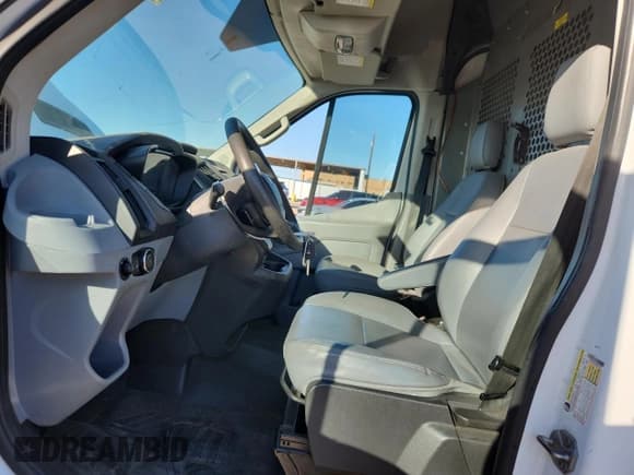 ✅ 2015 Ford Transit Cargo • VIN: 1FTNR2XG1FKA52793 • Lot: 86530415. Listed on Copart with 251,751 mi. Free auction sales archive from the USA and detailed vehicle history report at DreamBid. Image 7.