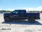 ✅ 2022 Chevrolet Silverado 1500 LT Trail Boss • VIN: 1GCPYFED0NZ236995 • Lot: 42514111. Wystawiony na IAAI z przebiegiem 53 377 mil. Bezpłatny archiwum sprzedaży aukcyjnych z USA i szczegółowy raport historii pojazdu na DreamBid. Zdjęcie 14.