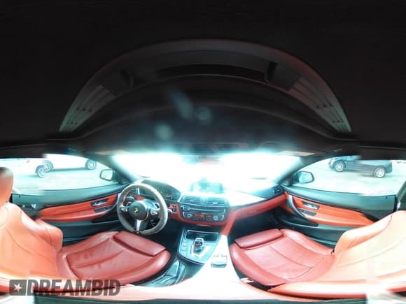 ✅ 2015 BMW 4 Series 435i • VIN: WBA3R1C53FK195523 • Lot: 42646432. Wystawiony na IAAI z przebiegiem 104 756 mil. Bezpłatny archiwum sprzedaży aukcyjnych z USA i szczegółowy raport historii pojazdu na DreamBid. Zdjęcie 18.