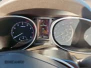 ✅ 2017 Hyundai Santa Fe 2.4L • VIN: 5XYZU3LB8HG410979 • Lot: 90727745. Wystawiony na Copart z przebiegiem 89 970 mil. Bezpłatny archiwum sprzedaży aukcyjnych z USA i szczegółowy raport historii pojazdu na DreamBid. Zdjęcie 9.