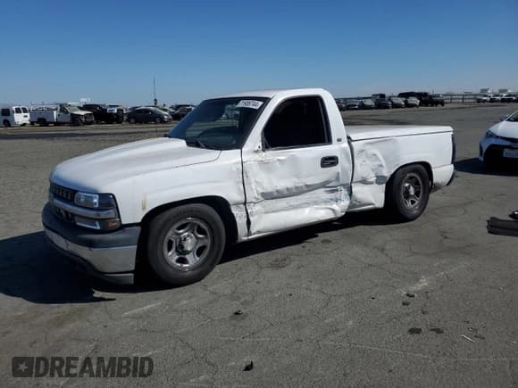 ✅ 1999 Chevrolet Silverado 1500 • VIN: 1GCEC14WXXZ205090 • Лот: 71936744. Опубликован ранее на Copart с пробегом 220 294 миль. Бесплатный доступ к архиву аукционных продаж из США и подробный отчёт об истории автомобиля на DreamBid. Изображение 1.