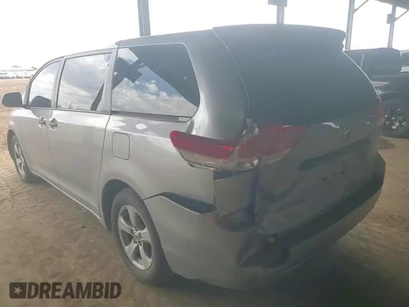 ✅ 2012 Toyota Sienna • VIN: 5TDZK3DC3CS277508 • Lot: 81464445. Listed on Copart with 64,092 mi. Free auction sales archive from the USA and detailed vehicle history report at DreamBid. Image 14.