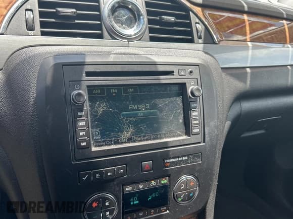 ✅ 2011 Buick Enclave CXL-1 • VIN: 5GAKRBED8BJ339609 • Лот: 68743815. Опубликован ранее на Copart с пробегом 157 586 миль. Бесплатный доступ к архиву аукционных продаж из США и подробный отчёт об истории автомобиля на DreamBid. Изображение 12.