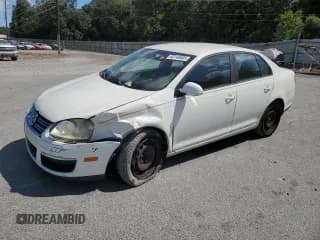 ✅ 2008 Volkswagen Jetta S • VIN: 3VWJM71K68M182536 • Lot: 82146605. Wystawiony na Copart z przebiegiem 127 602 mil. Bezpłatny archiwum sprzedaży aukcyjnych z USA i szczegółowy raport historii pojazdu na DreamBid. Zdjęcie 1.