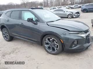 2020 Chevrolet Blazer RS z VIN 3GNKBKRS4LS636461, wystawiony jako IAAI lot #41623270 z przebiegiem 32 846 mil mil oraz . Historia ofert i sprzedaży dostępna na DreamBid. Obrazek 1.